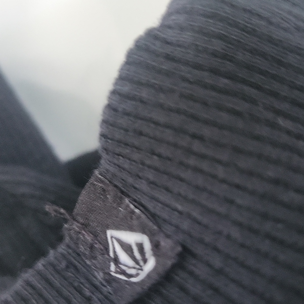 Volcom Black Ribbed Baby Beanie - Picture 3 of 3